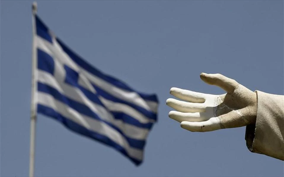 FAZ: Νέο πακέτο λιτότητας για την Ελλάδα με περικοπές συντάξεων και μείωση του αφορολόγητου